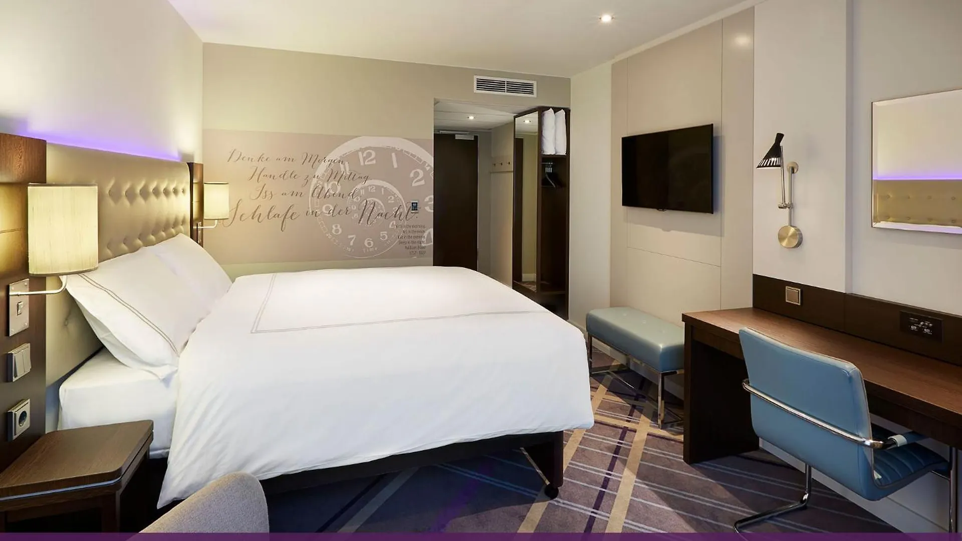 Отель Premier Inn Duesseldorf City Centre